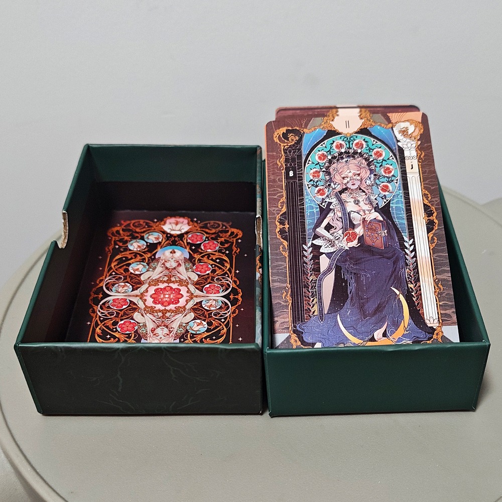 Carte dei Tarocchi Art Nouveau - Tarot Cards Deck With Guidebook recensione e prezzo